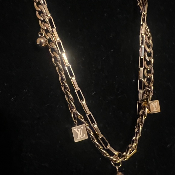 Louis Vuitton Double Gold Chain Necklace - Picture 2 of 5